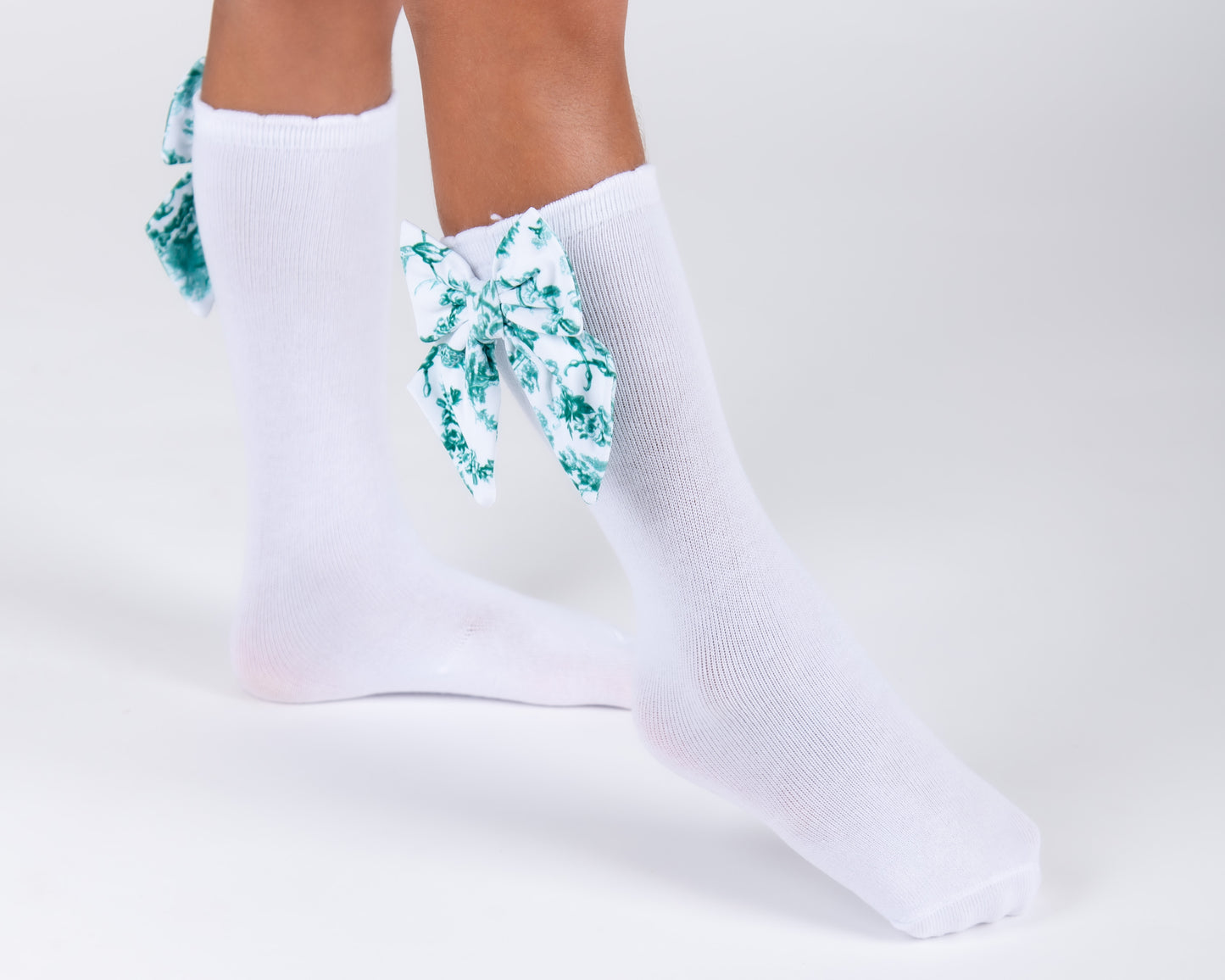 Noel Toile Bow Socks